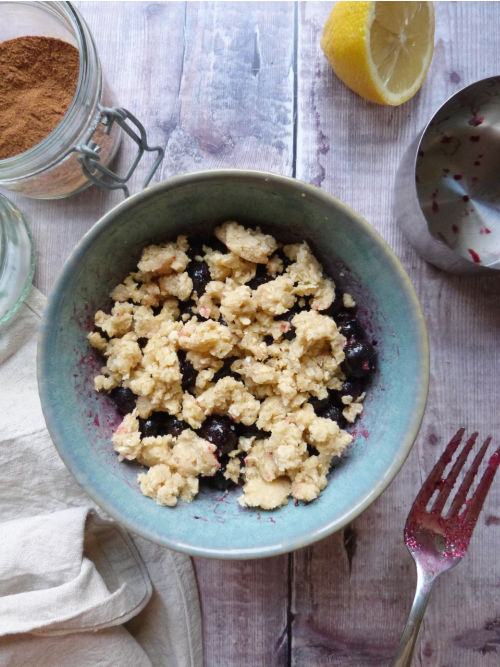 Microwave Blueberry Crumble (recipe for one) – Yum Eating